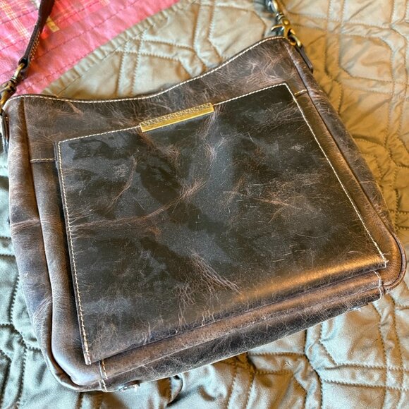 GTM Original Slim Leather Crossbody Concealed Carry Purse (Gun Tote'n Mamas) - Picture 1 of 8
